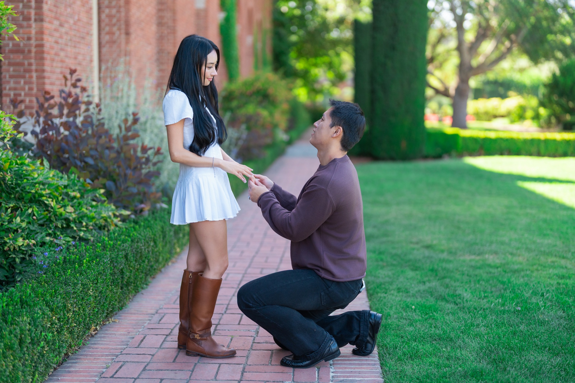 Ernest proposing to Alexandra beside the historic house at Filoli in Woodside